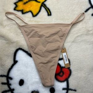 Skims T -String Thong 
Size XL